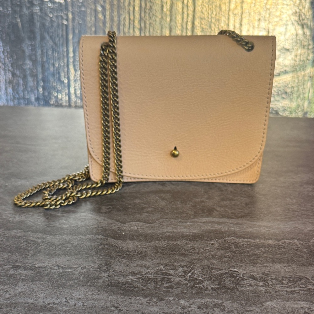 Madewell The Chain Crossbody Bag.